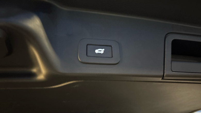 Land Rover Range Rover Evoque 1.5 P300e Evoque Edition 5dr Auto Hatchback